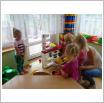 Galeria zdjęć: Zajęcia adaptacyjne w Przedszkolu Samorządowym w Gorzkowicach. Link otwiera powiększoną wersję zdjęcia.